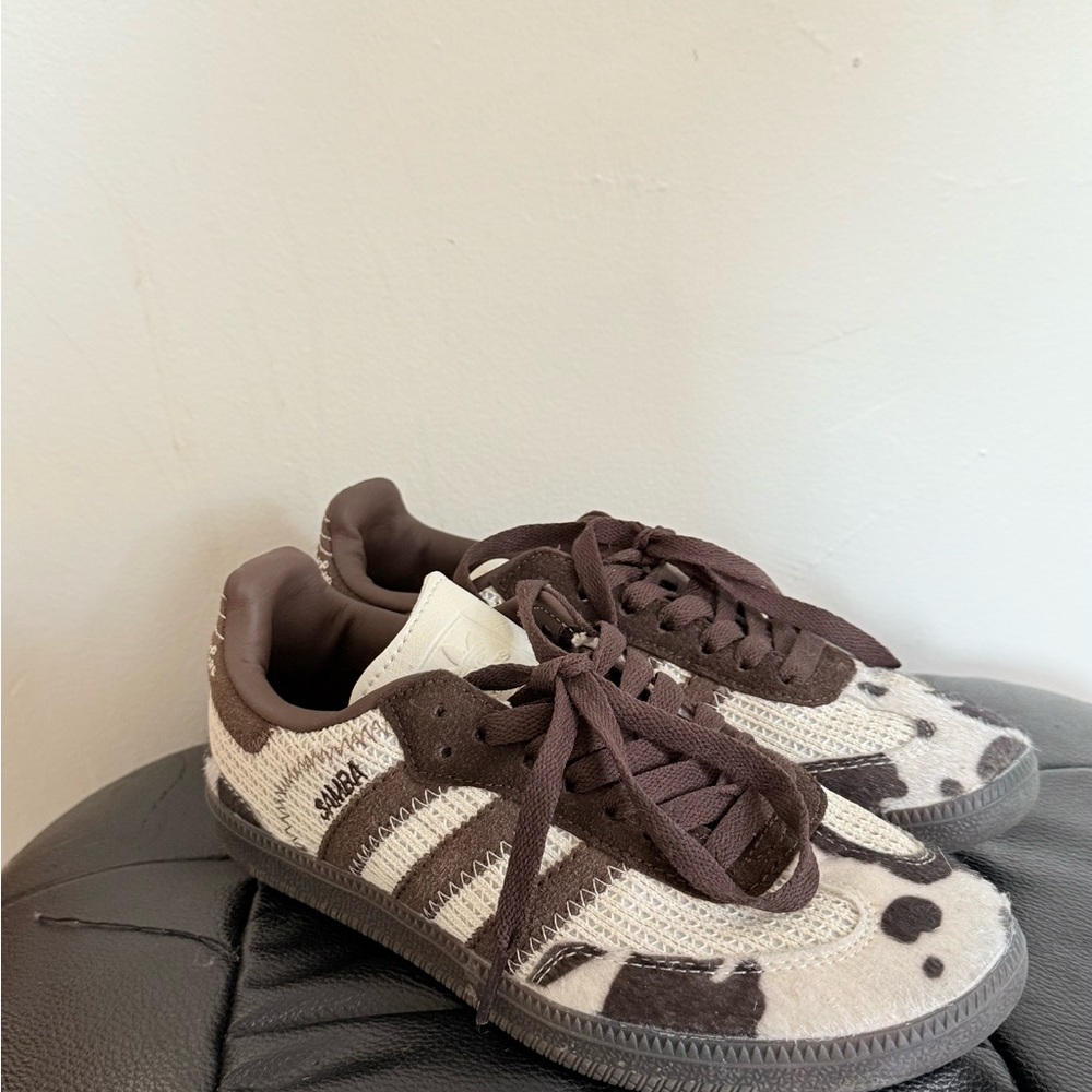 Adidas Samba Brown and White Sneakers - Picture 2 of 4